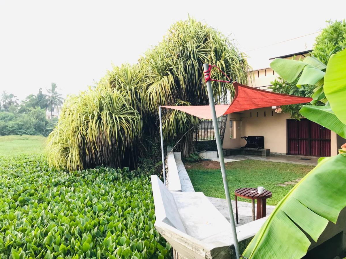 מאראווילה Sri Beach Bungalows And Villa מראה חיצוני תמונה