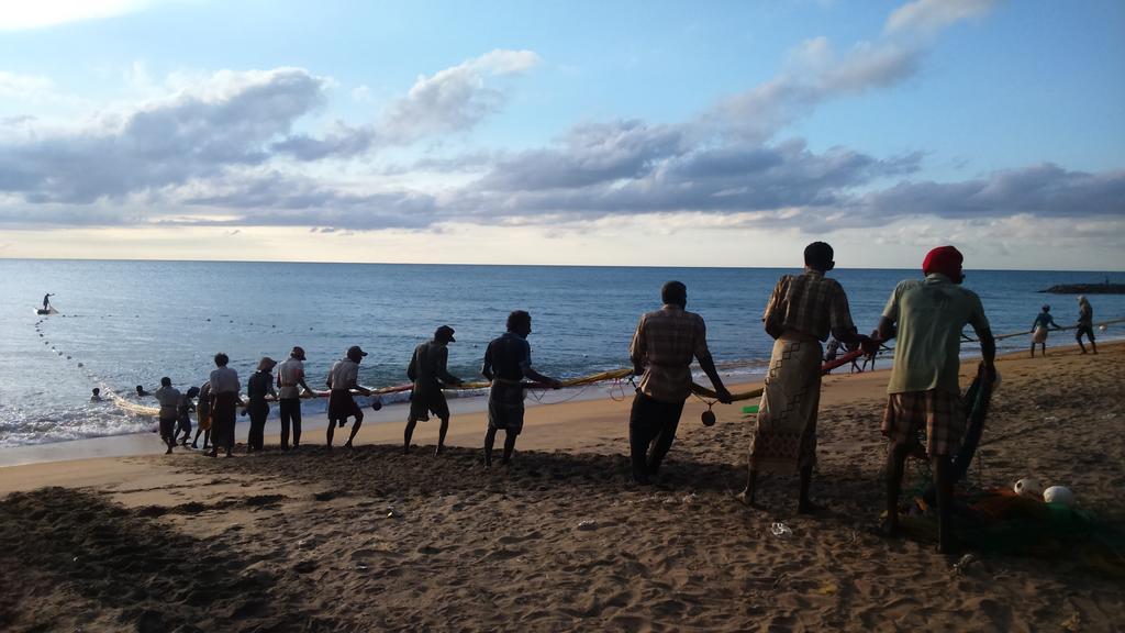 מאראווילה Sri Beach Bungalows And Villa מראה חיצוני תמונה
