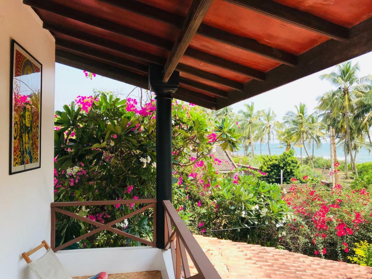 מאראווילה Sri Beach Bungalows And Villa מראה חיצוני תמונה