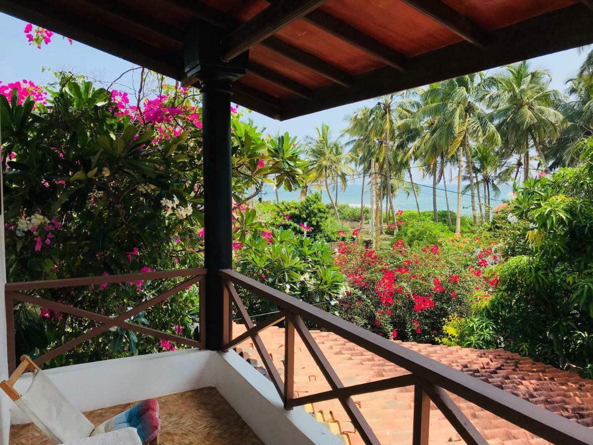 מאראווילה Sri Beach Bungalows And Villa מראה חיצוני תמונה